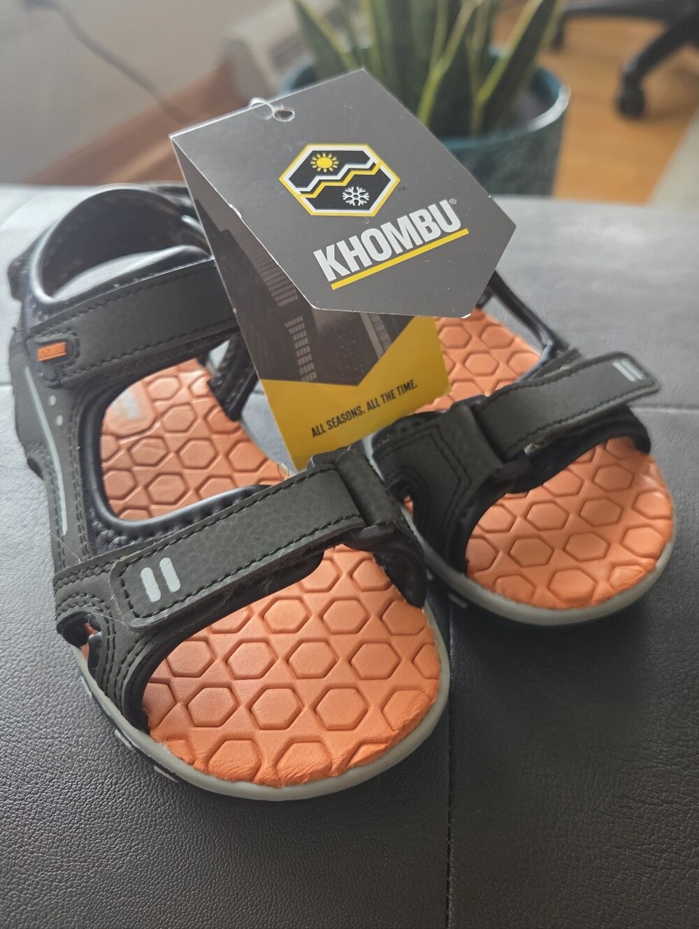 Khombu- Size 11 Kids Velcro Sandals
